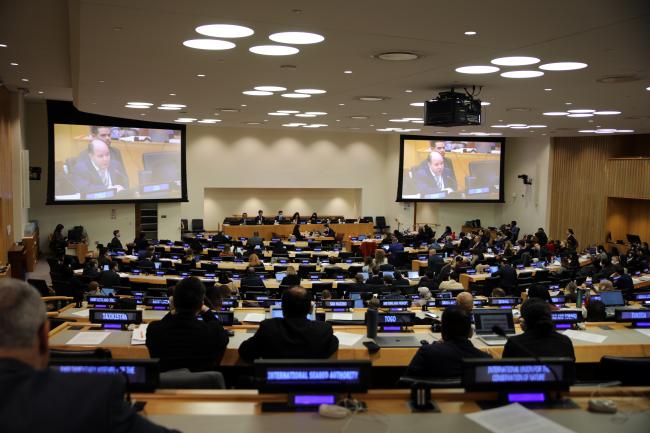 View of the room during an informal group on MGRs, including questions on benefit-sharing