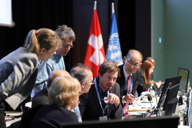 Consultations during the plenary 