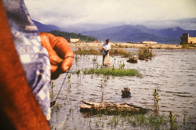 Fisher outside Banda Aceh, Indonesia. Photo by Johan Bergqvist - UNWATER38 - 18Aug2023 - Photo