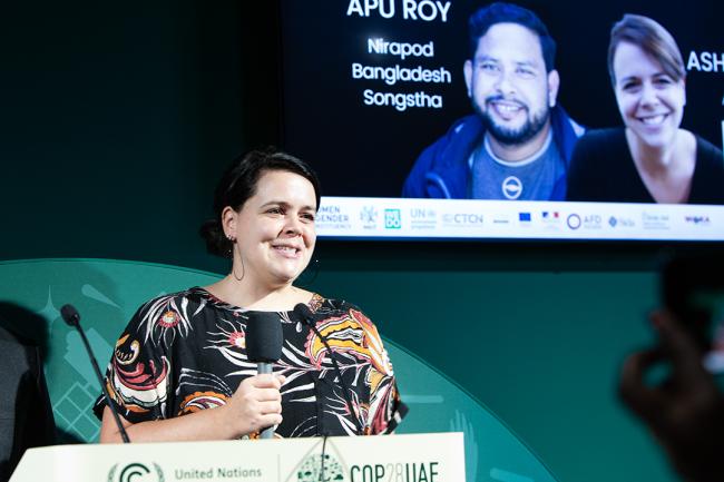 Jo Ashbridge, Azuko - WECF-Side Event -COP28 5dec2023 - Photo