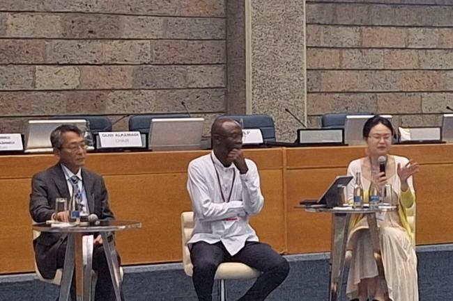 Setting the Scene panel discussion, L-R: Noriyuki Suzuki, National Institute for Environmental Studies (NIES), Japan; Moderator Santos Virgílio, Ministry of Environment, Angola; and Melissa Wang, Greenpeace International and University of Exeter