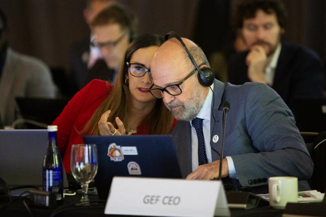 Noemi and Carlos Manuel Rodríguez, GEF CEO and Chairperson, and David Cooper, Acting Executive Secretary, CBD Secretariat - GEF67 - 18June2024