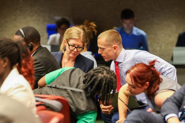 Delegates from the UK and US, conferring