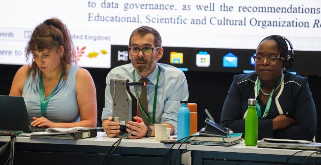 From L-R: Kirsty Bryant, CBD Secretariat; and Contact Group on DSI Co-Chairs William Lockhart, UK, and Lactitia Tshitwamulomoni, South Africa