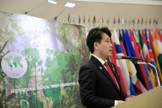 Hirofumi Takinami, State Minister of Agriculture, Forestry and Fisheries, Japan